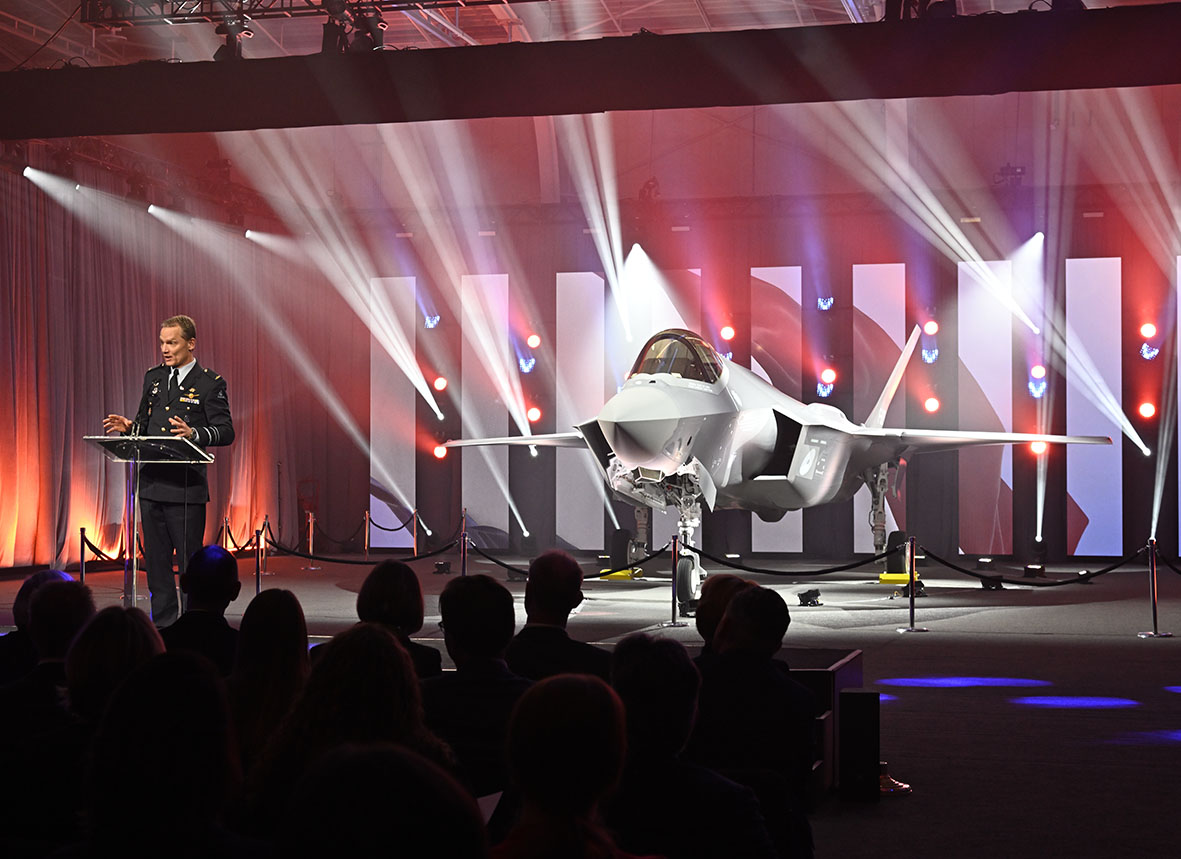 Rollout F-35