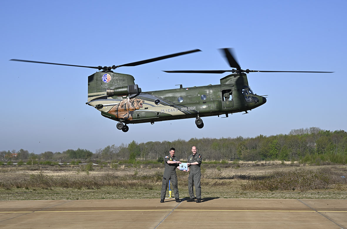 Toch een beetje feest bij 298 Squadron